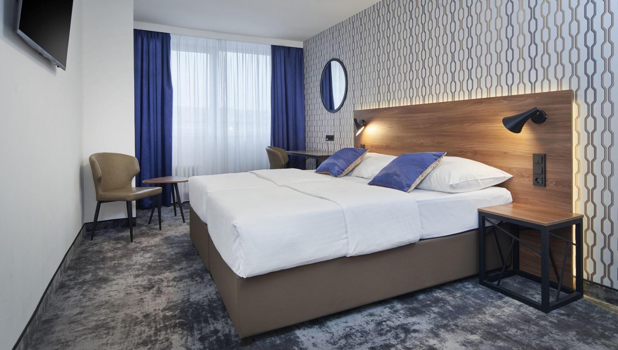 Orea Hotel Pyramida Praha Exterior photo